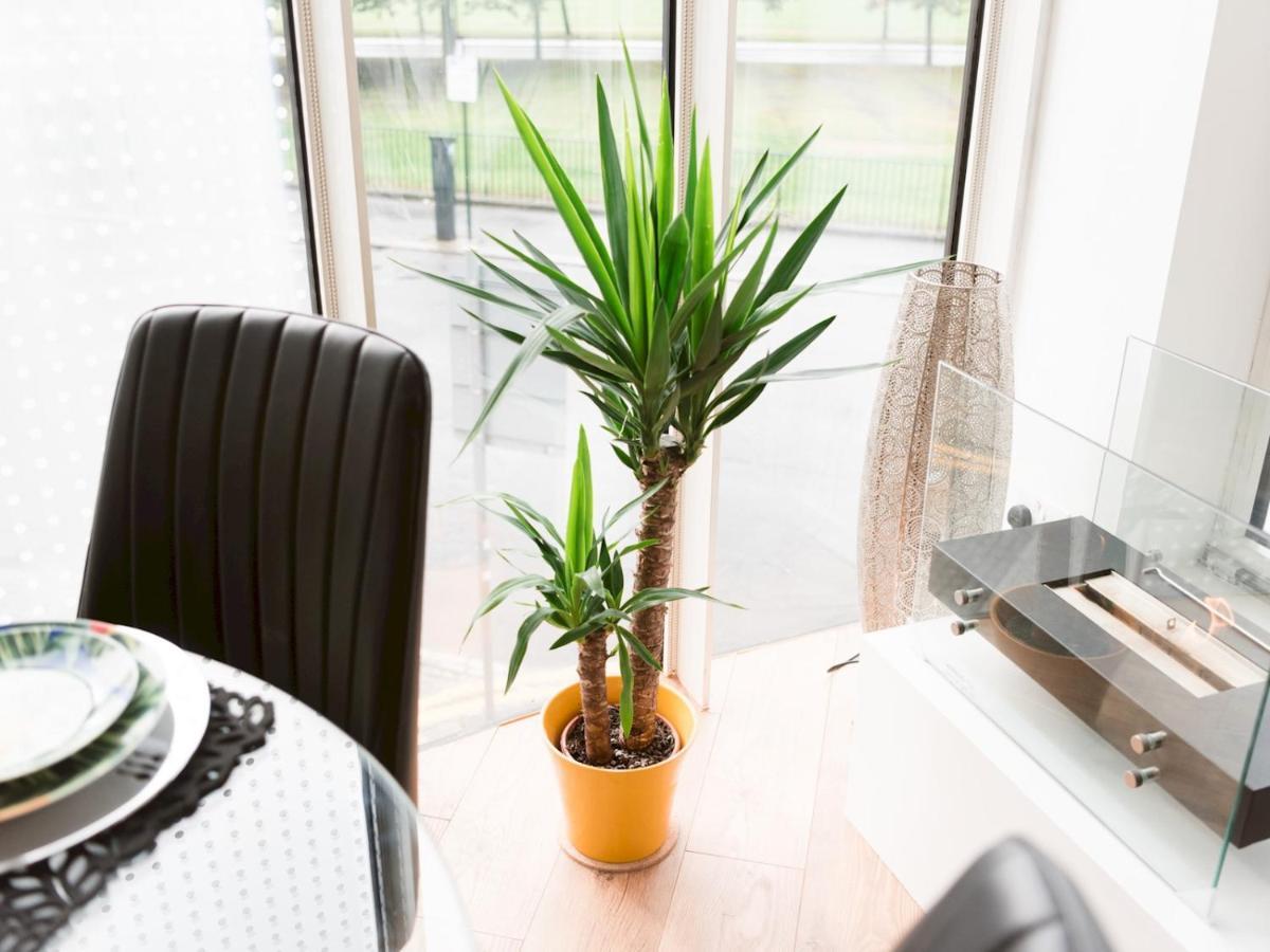 Pass The Keys Stylish 2Bed Rental Unit Glasgow Green 외부 사진